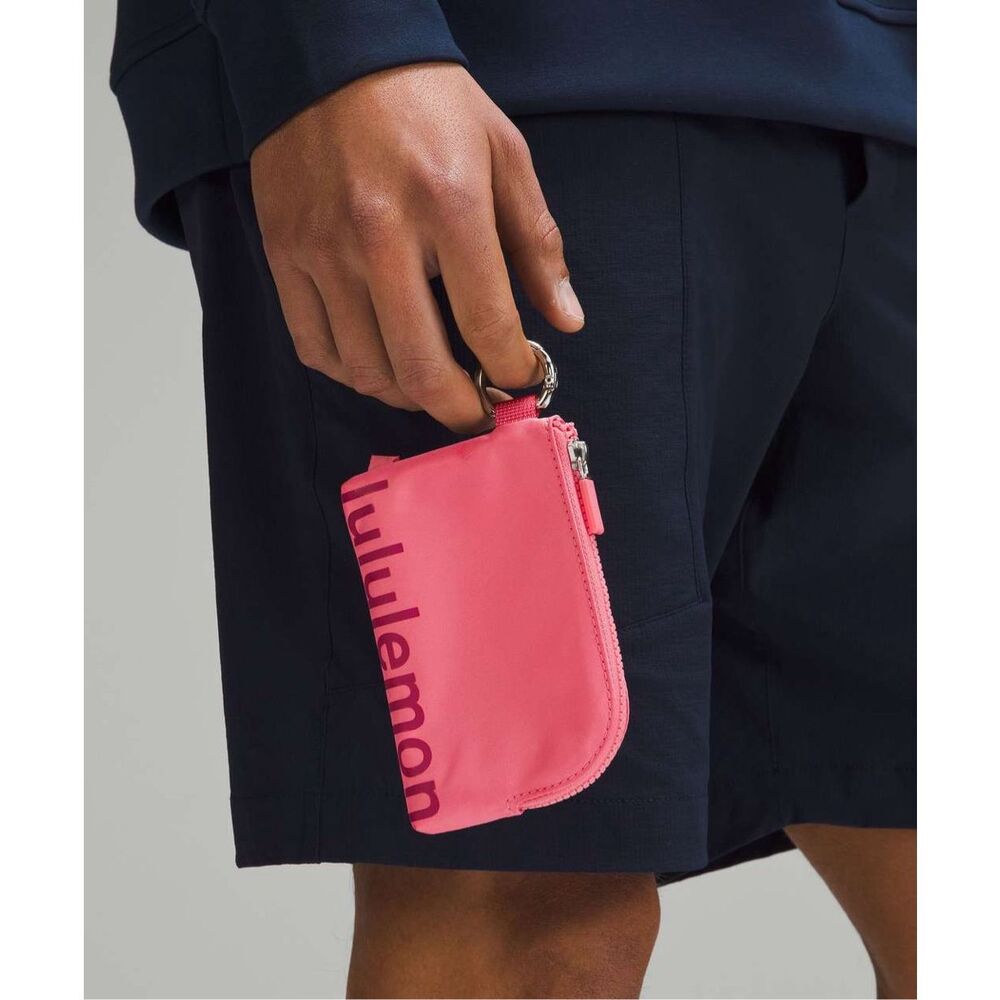 ✨Lululemon Clippable Card Pouch Sakura Pink / Washed Mauve✨ - Picture 5 of 9